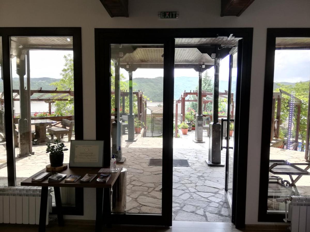 Trifon Zarezan Family Hotel Glavatartsi Extérieur photo