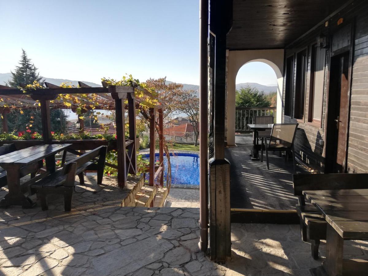 Trifon Zarezan Family Hotel Glavatartsi Extérieur photo